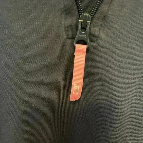Vineyard Vines Women’s Quarter Zip Pullover Blue with Whale Patch M - Picture 6 of 7
